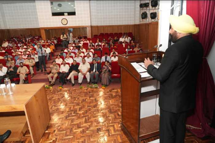 आरटीआई में पहाड़ी जनपदों और महिलाओं की भागीदारी की जाय सुनिश्चित- राज्यपाल